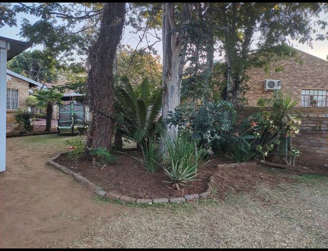 3 BEDROOM HOUSE FOR SALE IN GEELHOUTPARK